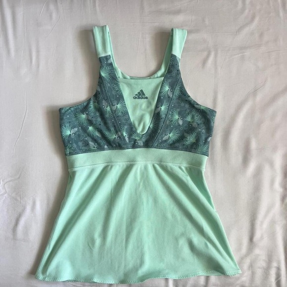 adidas Tops - Vintage Y2k Adidas Workout Top Womens Green Sz S/M pilates running